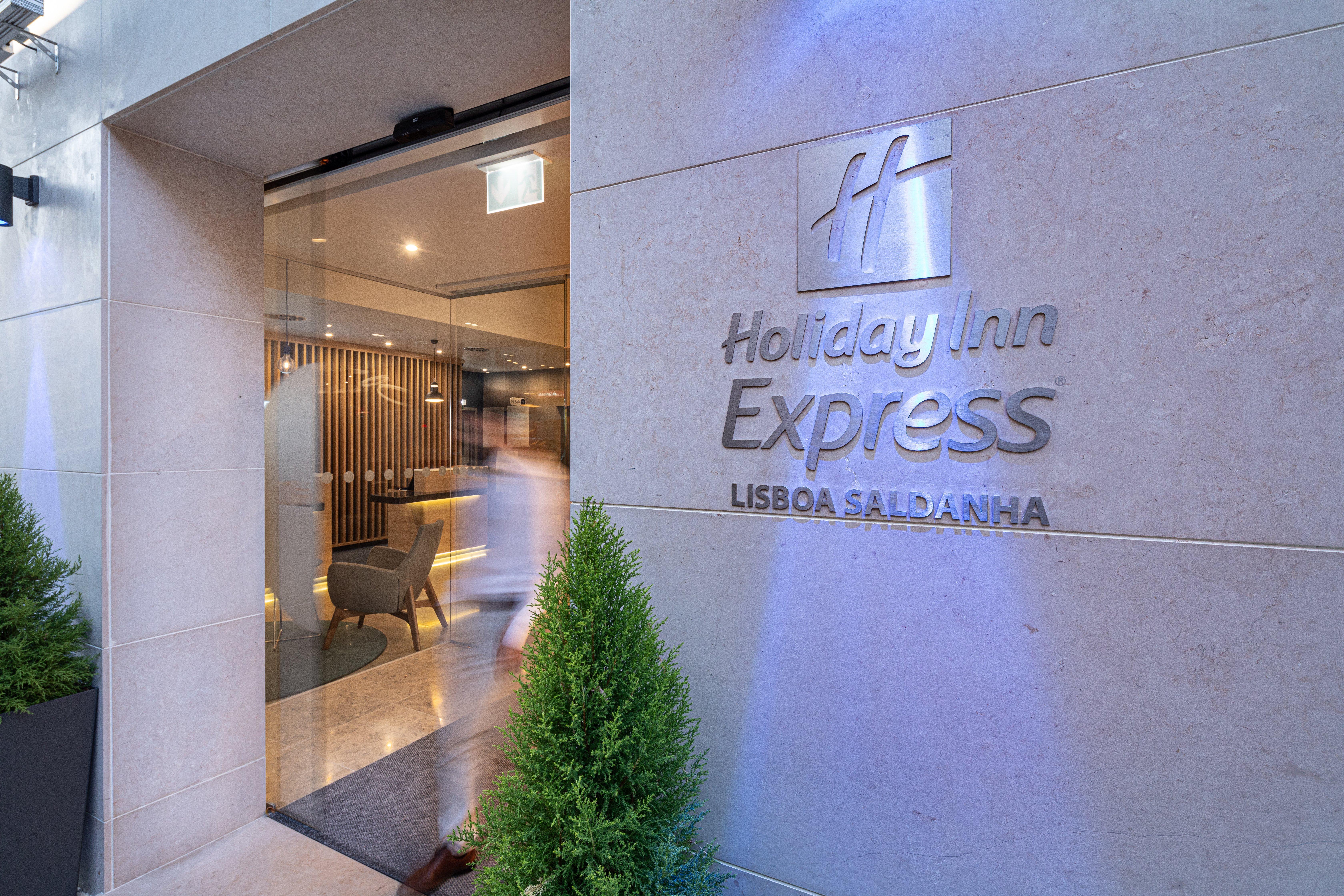 Holiday Inn Express - Lisbon - Plaza Saldanha, An Ihg Hotel Extérieur photo
